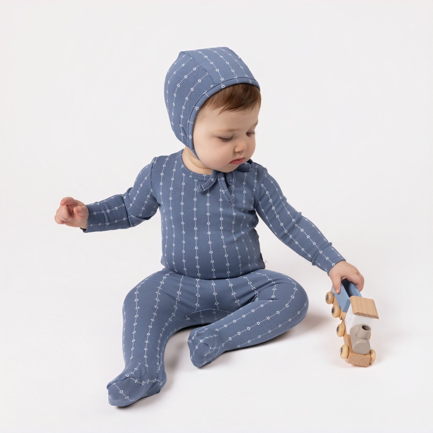 STAR STRIPED FOOTIE + HAT BLUE